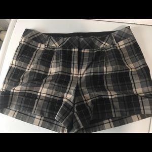 Women’s Express Design Studio shorts size 12
